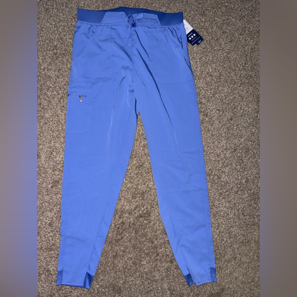 Adar Women’s Scrubs